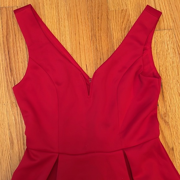 Forever21 Black Capri Cropped 3/4 Length Workout Leggings with a White Waistband - Picture 2 of 6